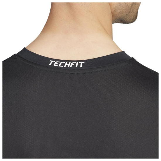 Adidas Ανδρική μακρυμάνικη μπλούζα Techfit Compression Training Longsleeve Tee Adidas Ανδρική μακρυμάνικη μπλούζα Techfit Compression Training Longsleeve Tee